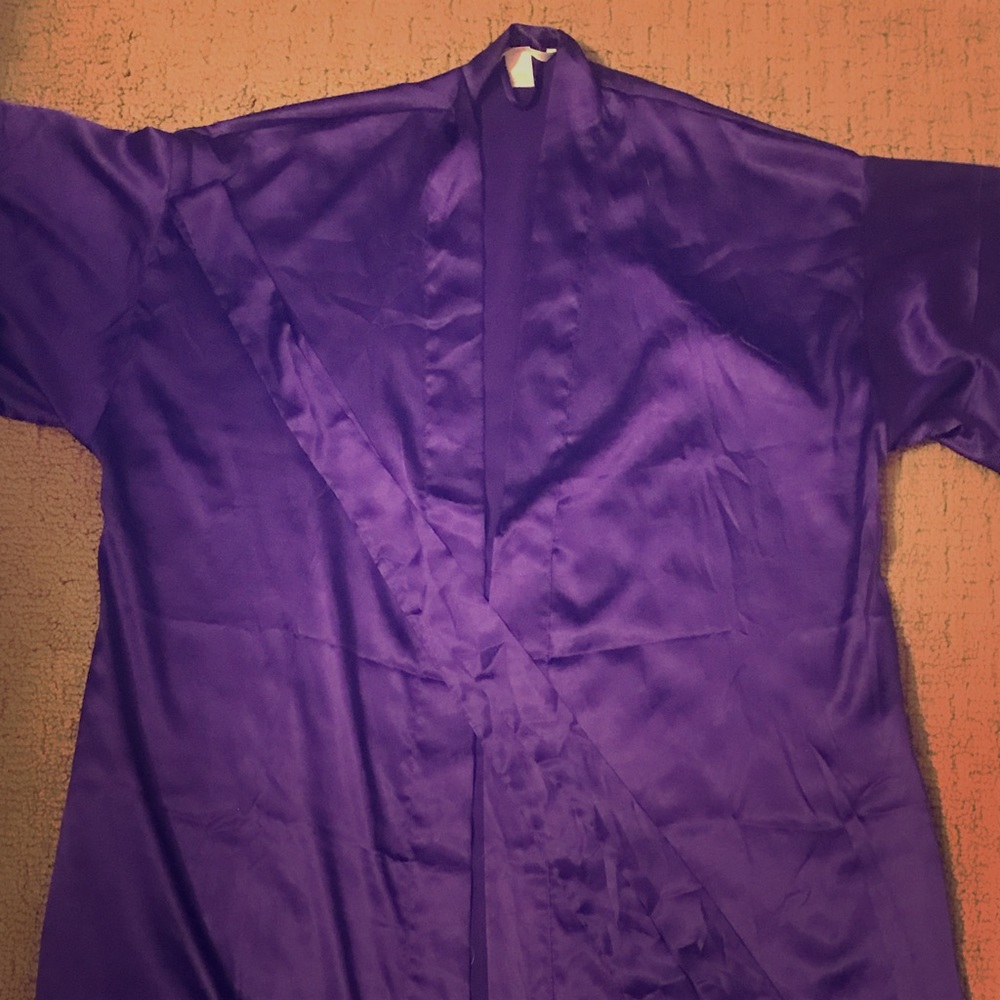 Victoria’s Secret purple satin robe. Small/medium